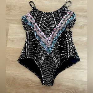 No boundaries juniors L/G size 15 one piece swim with “cut out slits” on sides